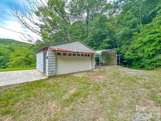 82 Trout Haven Lane, Balsam Grove, NC 28708