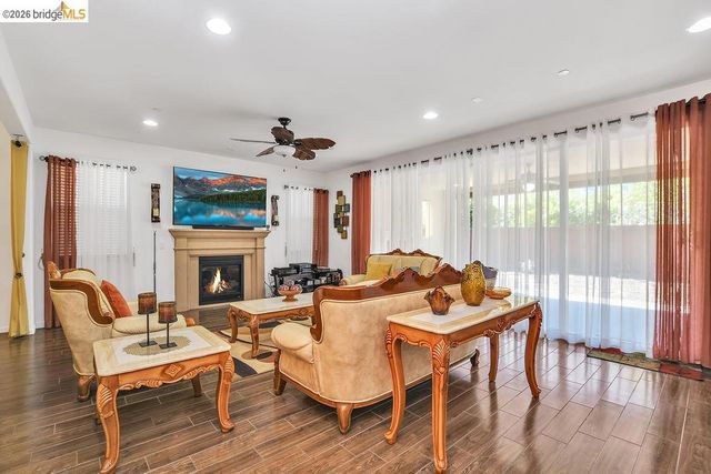 2705 Reddington Way, Brentwood, CA 94513