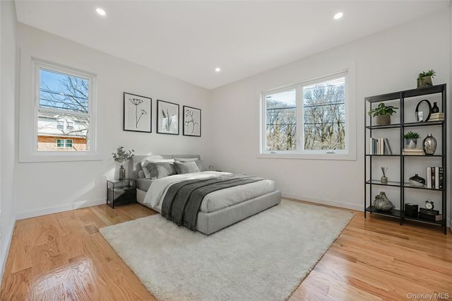 1078 Woodfield Road, Rockville Centre, NY 11570