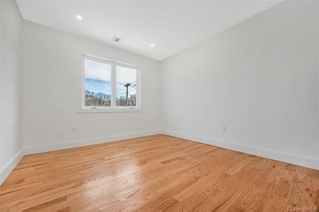 1078 Woodfield Road, Rockville Centre, NY 11570