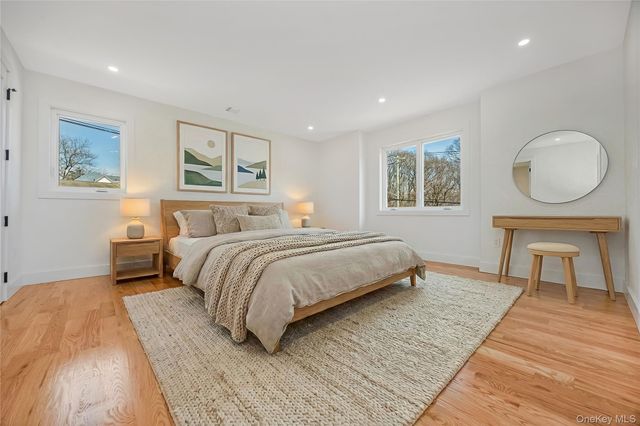 1078 Woodfield Road, Rockville Centre, NY 11570