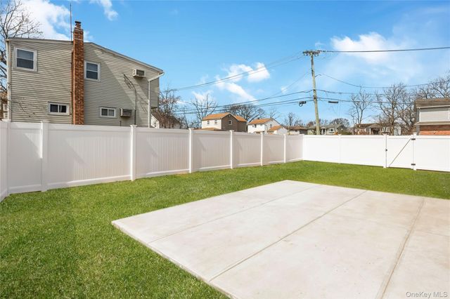 1078 Woodfield Road, Rockville Centre, NY 11570