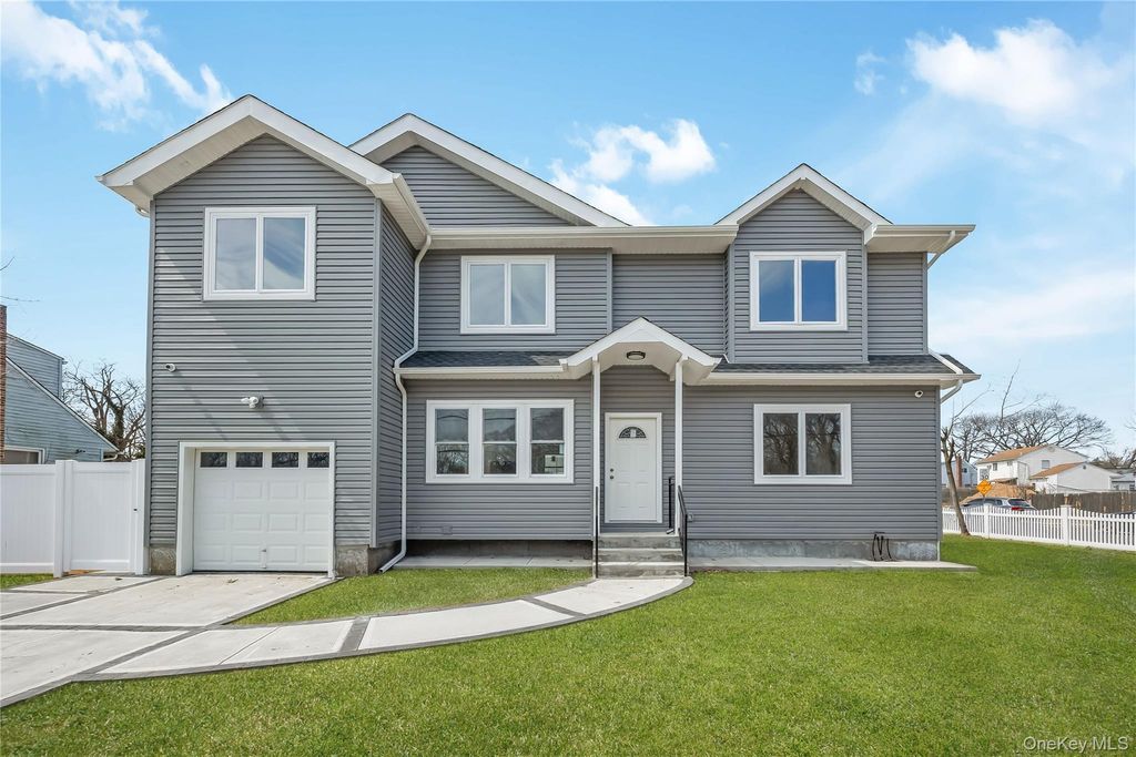 1078 Woodfield Road, Rockville Centre, NY 11570