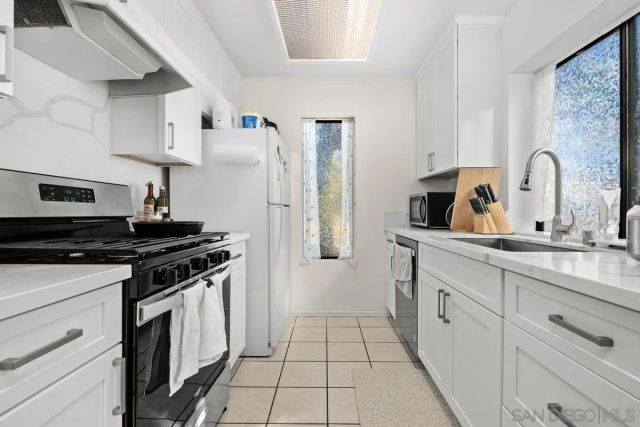 8492 New Salem 59, San Diego, CA 92126