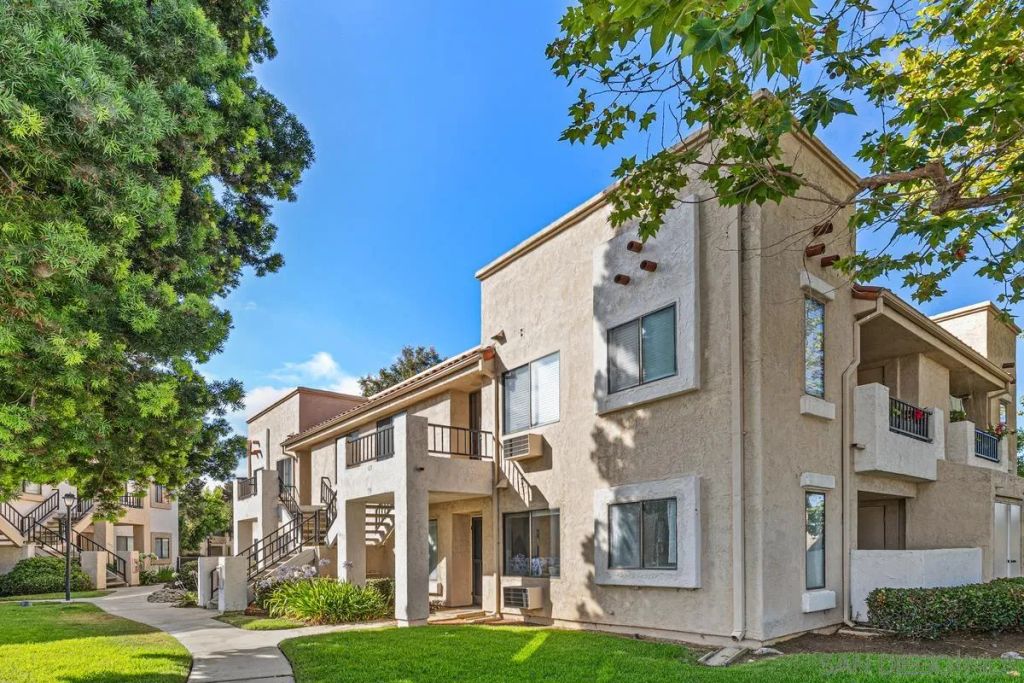 8492 New Salem 59, San Diego, CA 92126