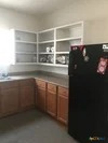 1112 Jones Street, San Marcos, TX 78666