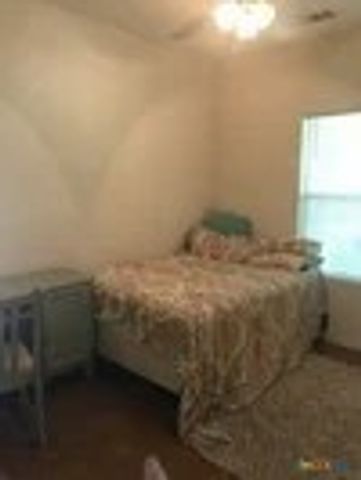 1112 Jones Street, San Marcos, TX 78666