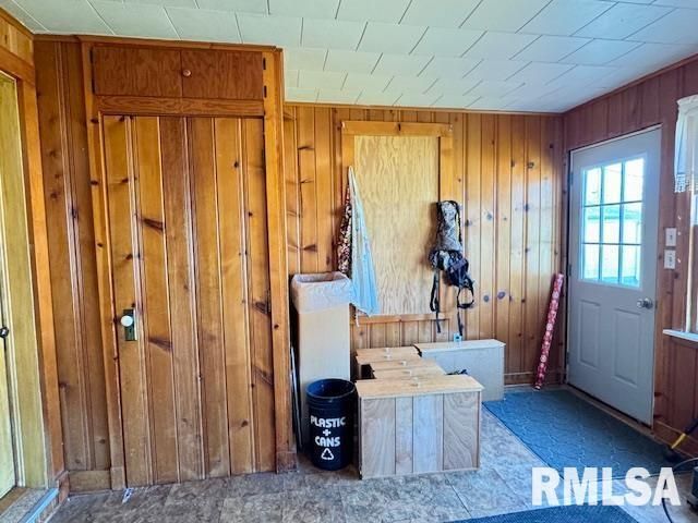 2918 PERSHING Boulevard, Clinton, IA 52732