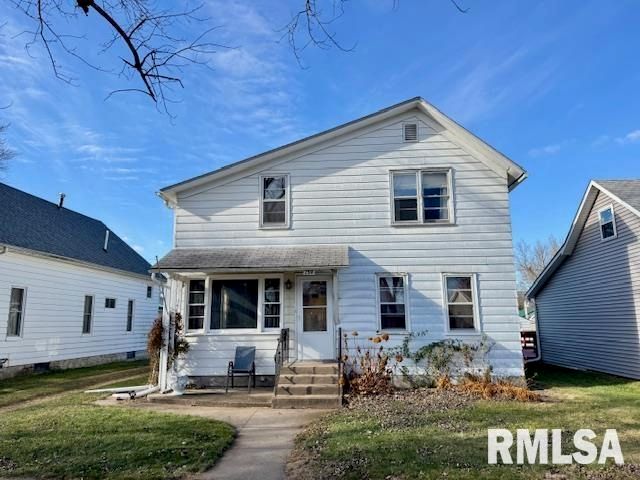 2918 PERSHING Boulevard, Clinton, IA 52732