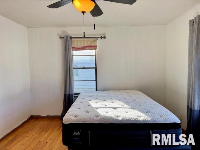 2918 PERSHING Boulevard, Clinton, IA 52732