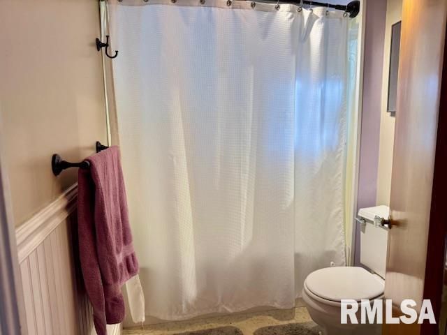 2918 PERSHING Boulevard, Clinton, IA 52732