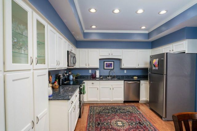 1830 Eagle Ridge Drive 1009, Mendota Heights, MN 55118