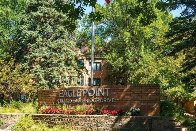 1830 Eagle Ridge Drive 1009, Mendota Heights, MN 55118