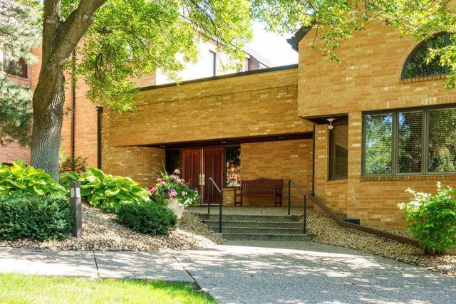 1830 Eagle Ridge Drive 1009, Mendota Heights, MN 55118