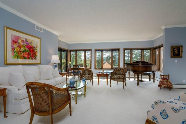 1830 Eagle Ridge Drive 1009, Mendota Heights, MN 55118