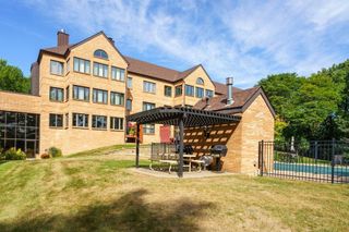 1830 Eagle Ridge Drive 1009, Mendota Heights, MN 55118