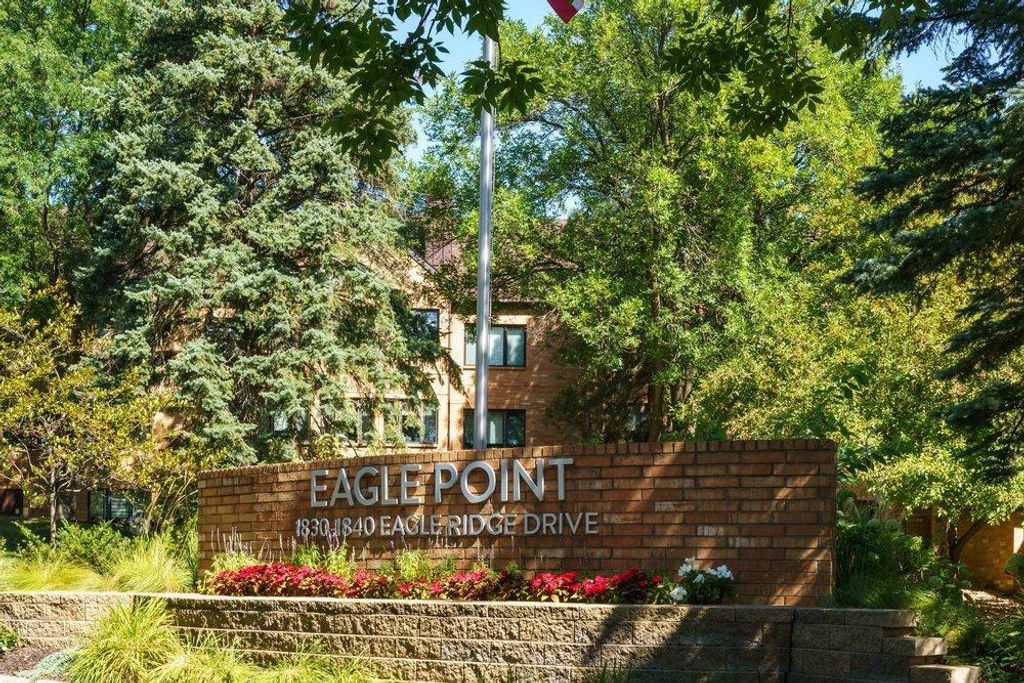 1830 Eagle Ridge Drive 1009, Mendota Heights, MN 55118 — photo 2
