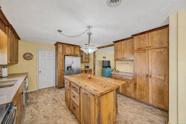 2770 Gravel Hill RD, Vinton, VA 24179