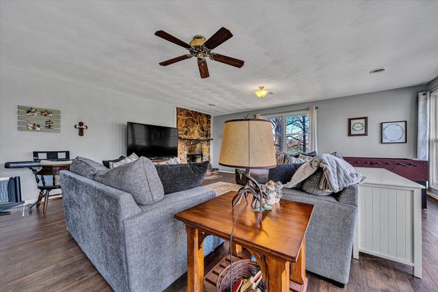 2770 Gravel Hill RD, Vinton, VA 24179