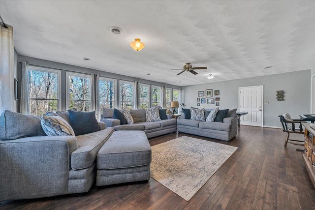 2770 Gravel Hill RD, Vinton, VA 24179