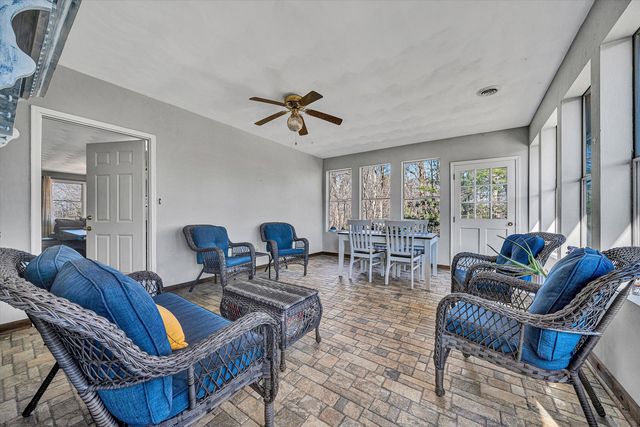 2770 Gravel Hill RD, Vinton, VA 24179