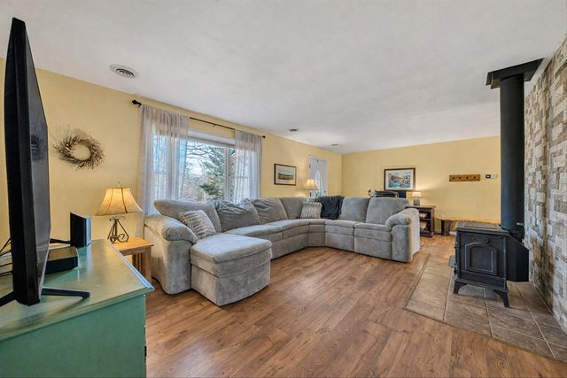 2770 Gravel Hill RD, Vinton, VA 24179