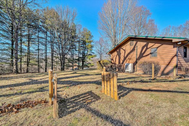 2770 Gravel Hill RD, Vinton, VA 24179
