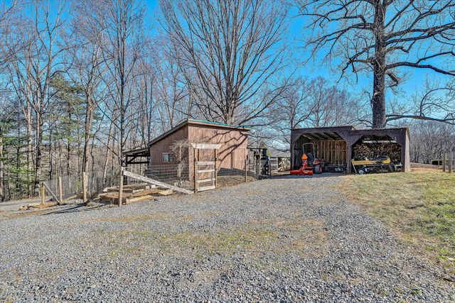 2770 Gravel Hill RD, Vinton, VA 24179