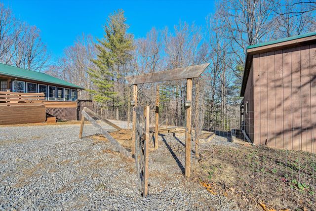 2770 Gravel Hill RD, Vinton, VA 24179