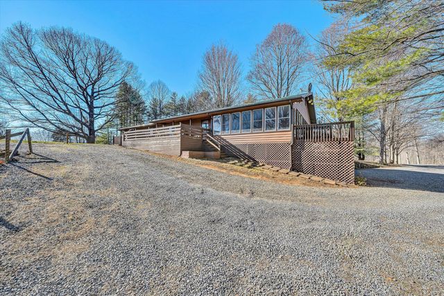 2770 Gravel Hill RD, Vinton, VA 24179