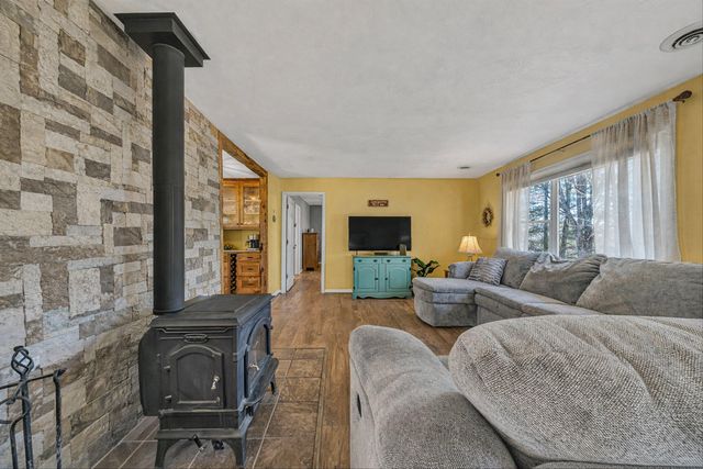 2770 Gravel Hill RD, Vinton, VA 24179