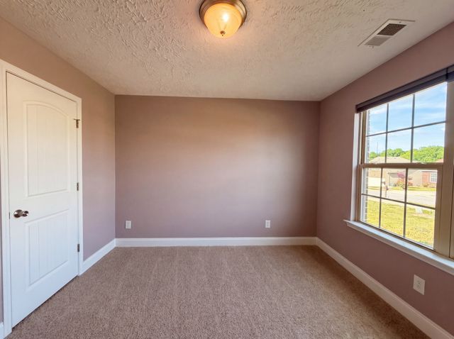447 Golf Club Ln, Springfield, TN 37172