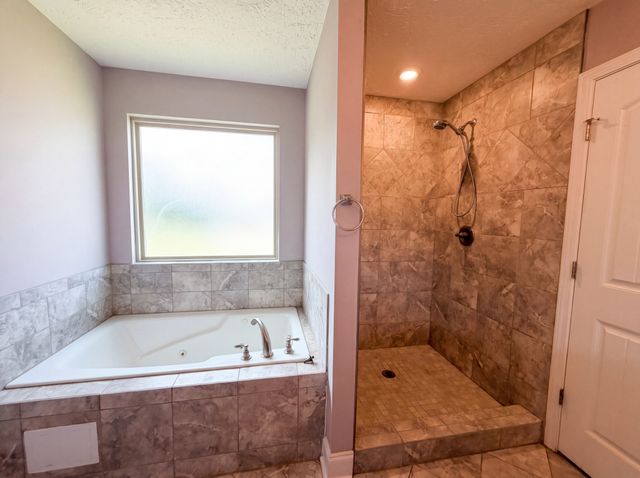 447 Golf Club Ln, Springfield, TN 37172