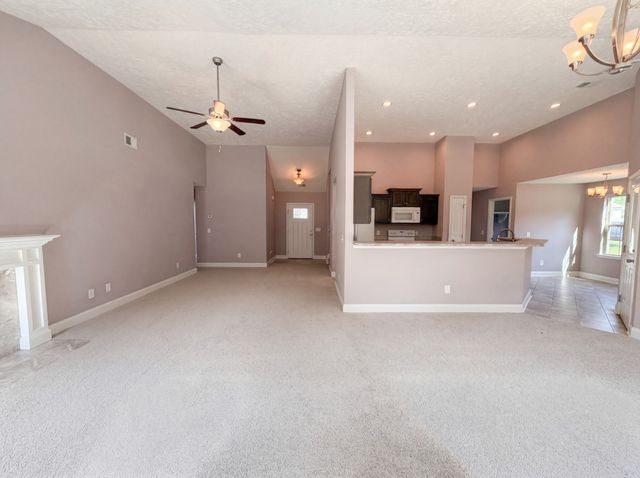 447 Golf Club Ln, Springfield, TN 37172
