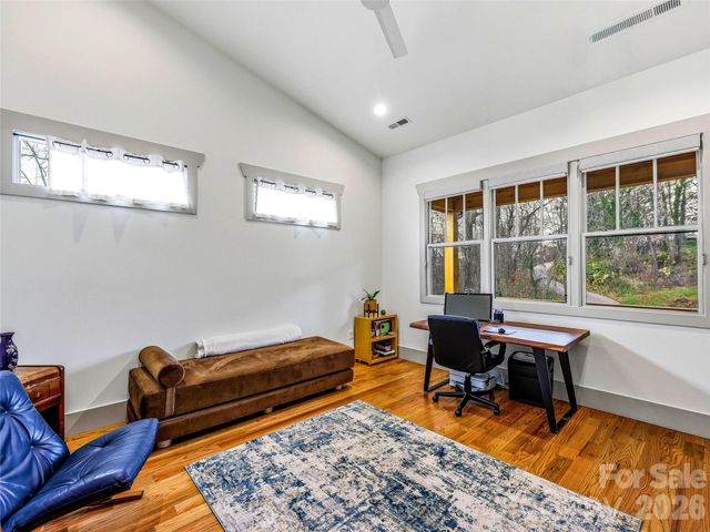 80 Caledonia Road, Asheville, NC 28803