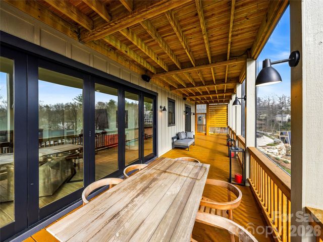 80 Caledonia Road, Asheville, NC 28803