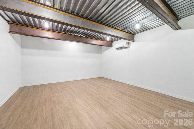 80 Caledonia Road, Asheville, NC 28803