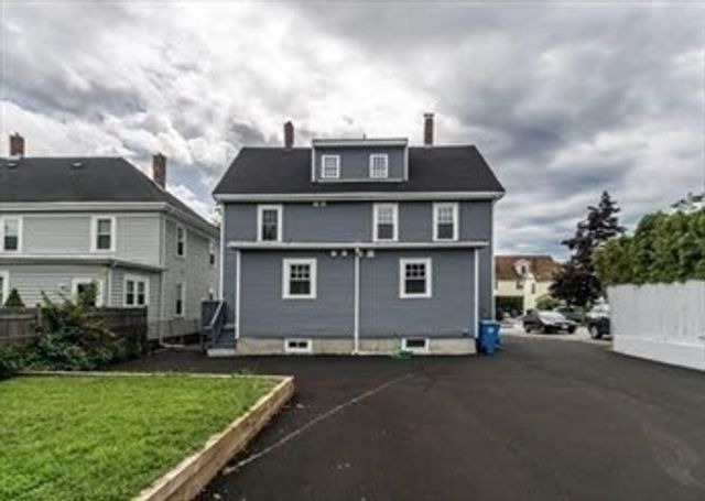 127 Pond Street 1, Waltham, MA 02451