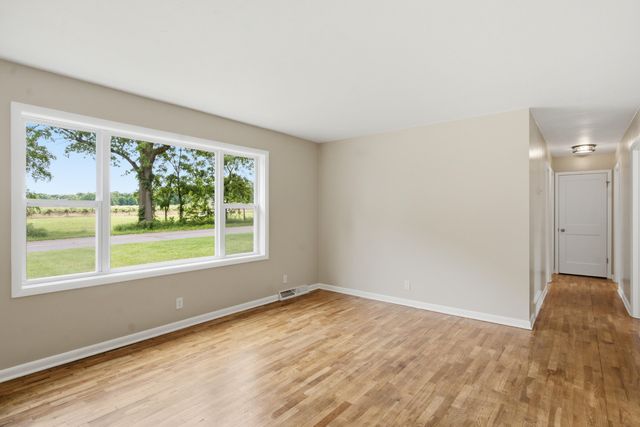22891 French Road, Mattawan Vllg, MI 49071