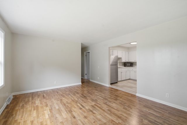 22891 French Road, Mattawan Vllg, MI 49071
