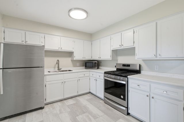 22891 French Road, Mattawan Vllg, MI 49071