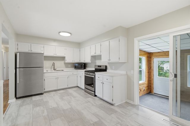 22891 French Road, Mattawan Vllg, MI 49071
