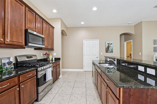 221 SUNSET CREST COURT, Apollo Beach, FL 33572