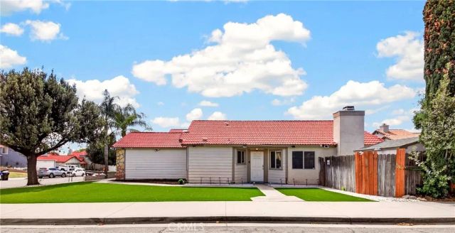 7140 Stoney Creek, Highland, CA 92346