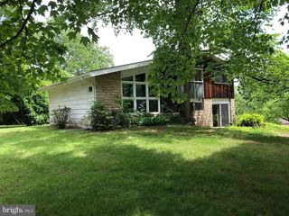 26 CAMELOT DRIVE, Plymouth Meeting, PA 19462