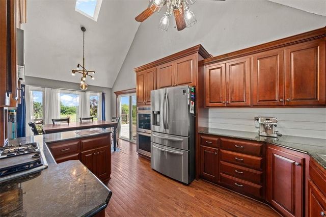 26001 S Stark Road, Peculiar, MO 64078