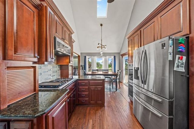 26001 S Stark Road, Peculiar, MO 64078