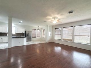 18819 Knobby Oaks Place, Magnolia, TX 77355