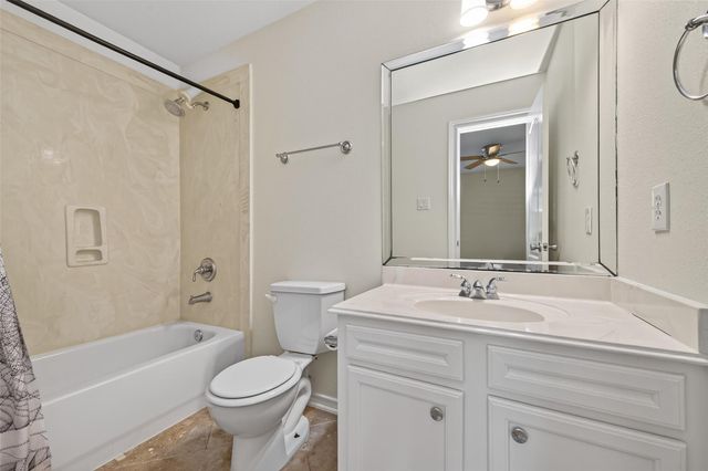 15 Wick Willow Road, Montgomery, TX 77356