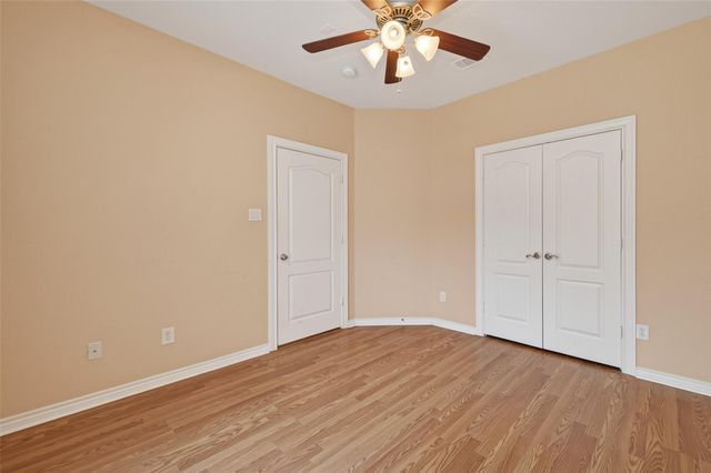 15 Wick Willow Road, Montgomery, TX 77356